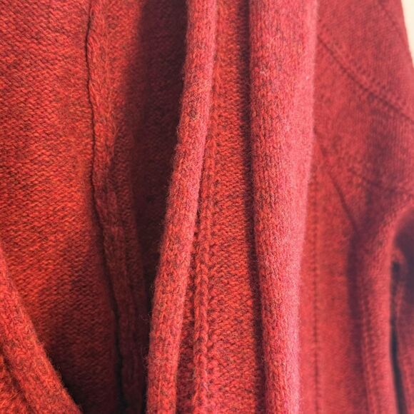 Moth Sweater Womens Large Red Wool Cable Knit Hooded Tunic Pullover Asym Hem - Picture 10 of 14